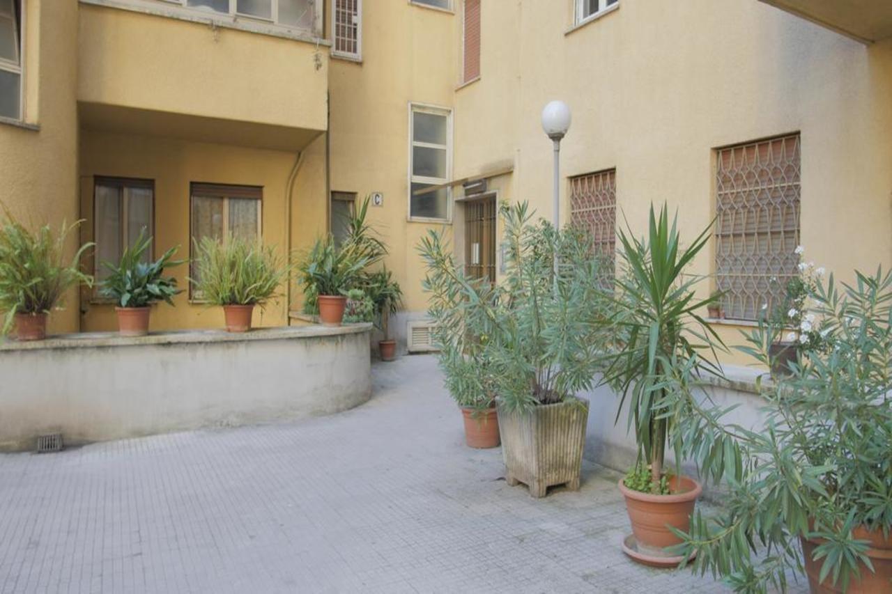 Bed and Breakfast Vino E Vinili Roma Esterno foto