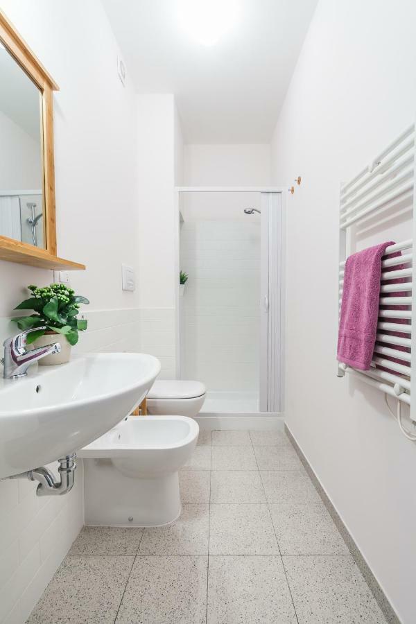Bed and Breakfast Vino E Vinili Roma Esterno foto